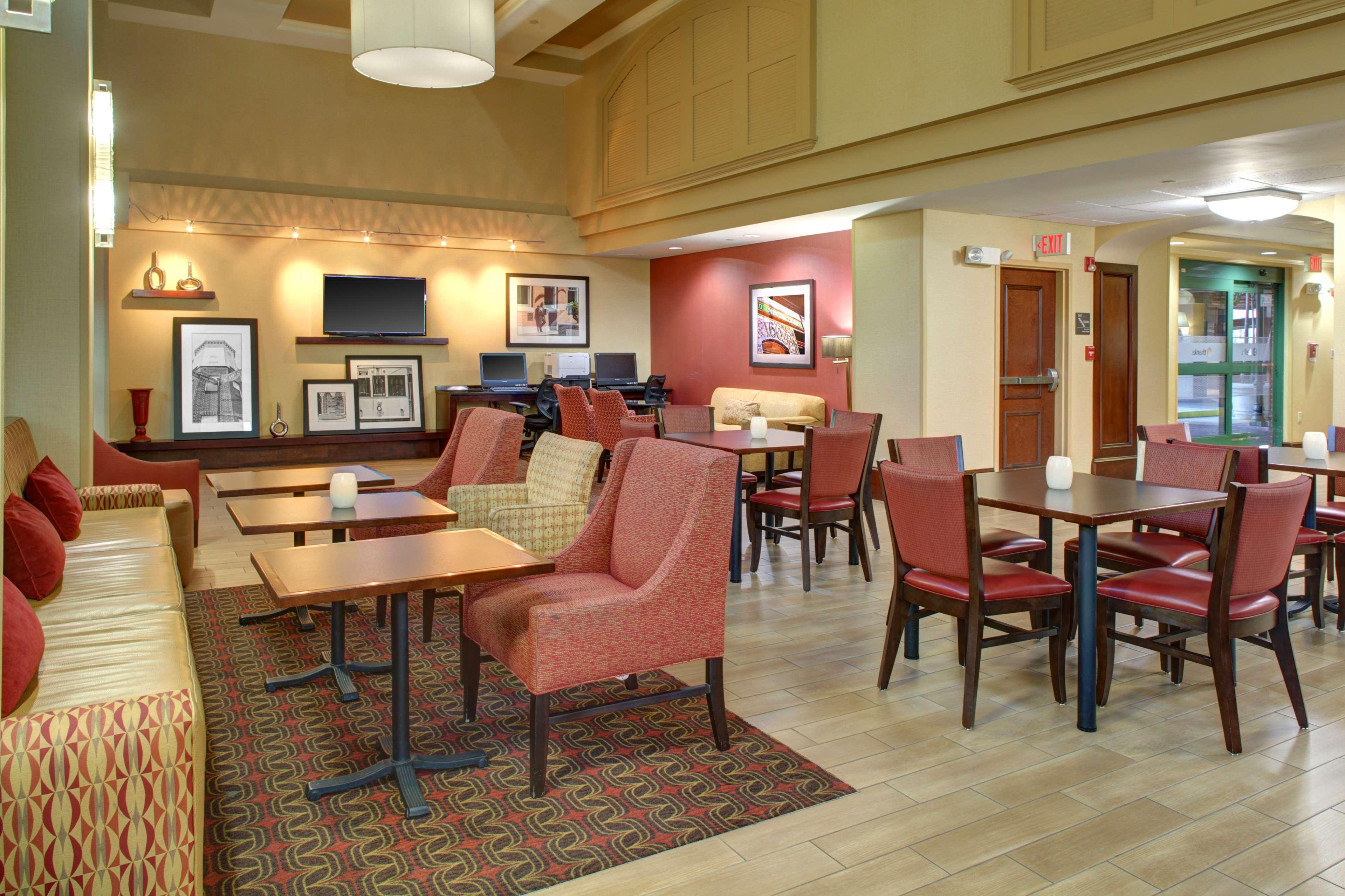 Hampton Inn & Suites Tampa Ybor City Downtown Экстерьер фото