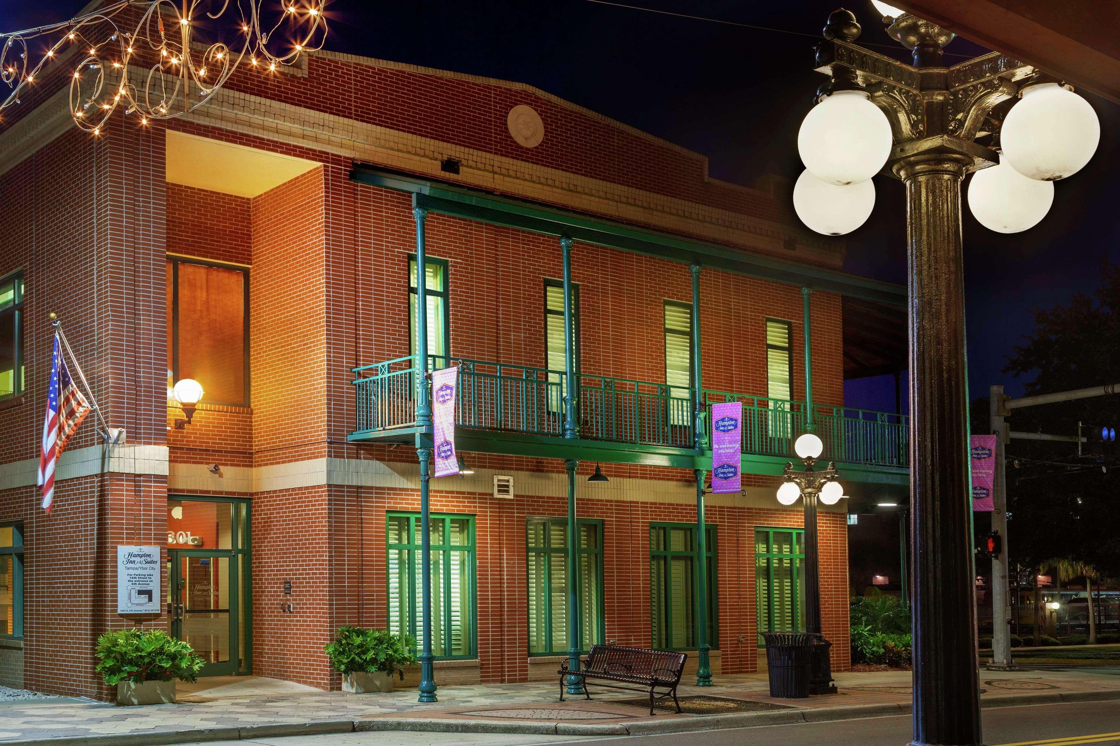 Hampton Inn & Suites Tampa Ybor City Downtown Экстерьер фото